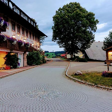 Zur Traube Schwarzwaldhotel & Restaurant Am Titisee 상트마르겐 외부 사진