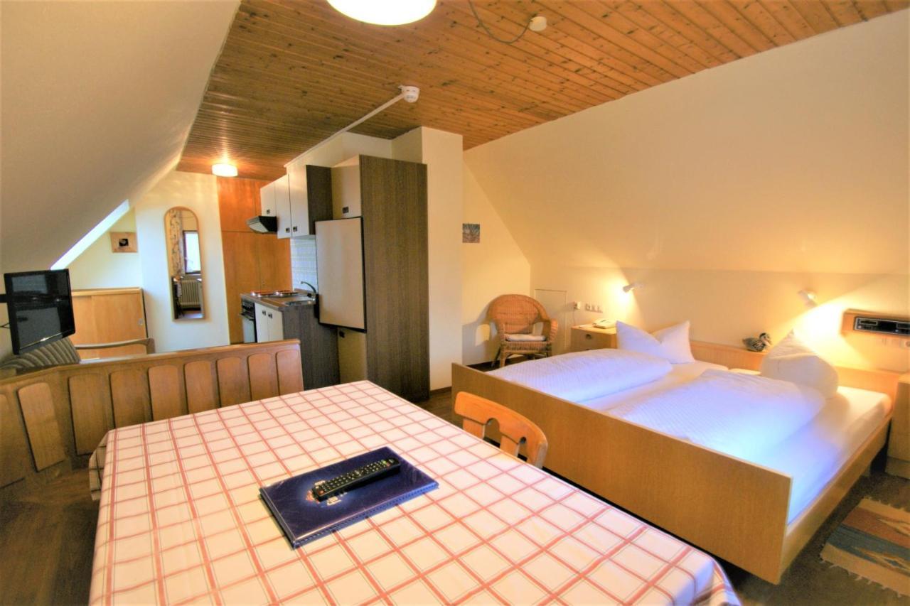 Zur Traube Schwarzwaldhotel & Restaurant Am Titisee 상트마르겐 외부 사진