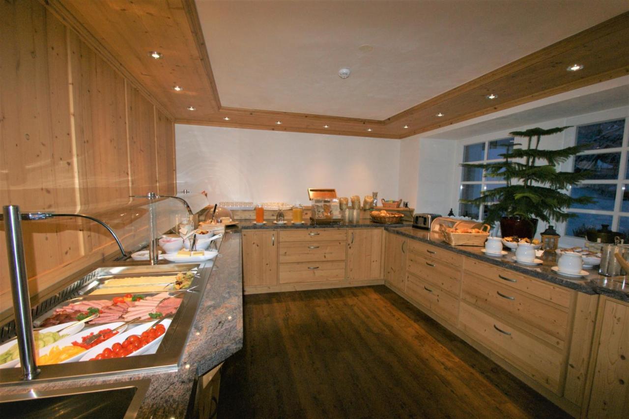 Zur Traube Schwarzwaldhotel & Restaurant Am Titisee 상트마르겐 외부 사진