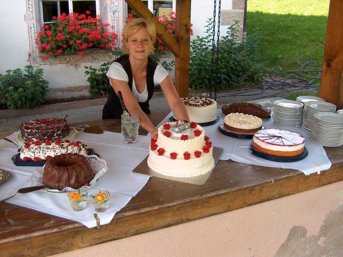 Zur Traube Schwarzwaldhotel & Restaurant Am Titisee 상트마르겐 외부 사진