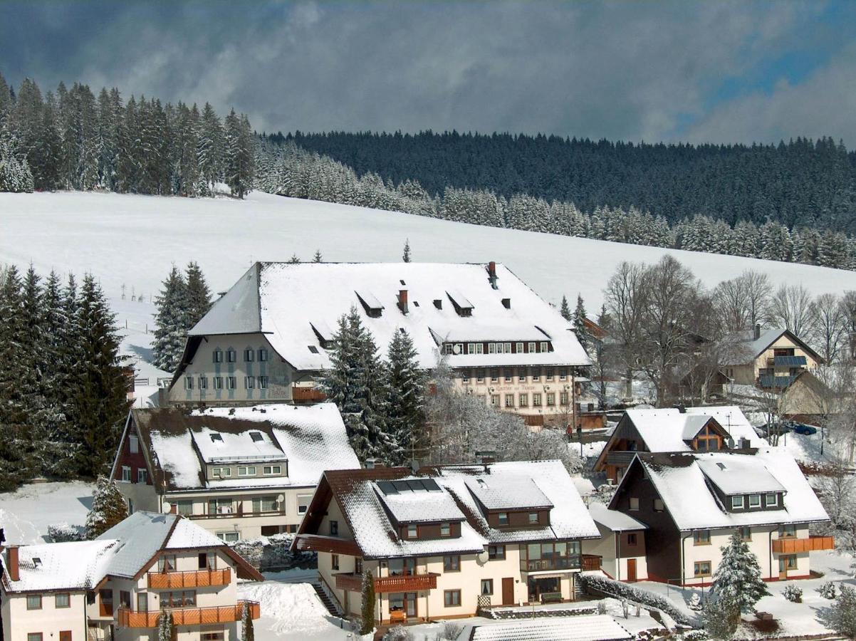 Zur Traube Schwarzwaldhotel & Restaurant Am Titisee 상트마르겐 외부 사진