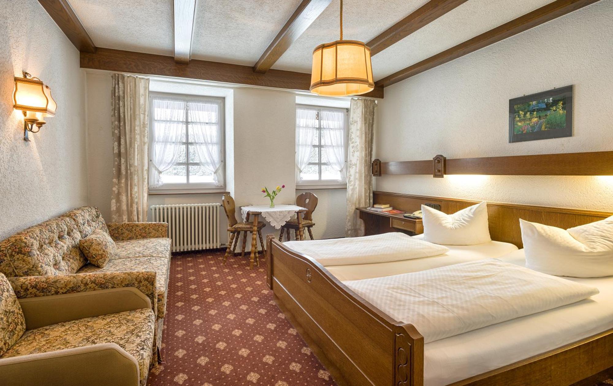 Zur Traube Schwarzwaldhotel & Restaurant Am Titisee 상트마르겐 외부 사진